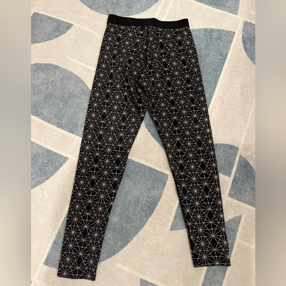 Leggings Size 8 - Picture 4 of 4